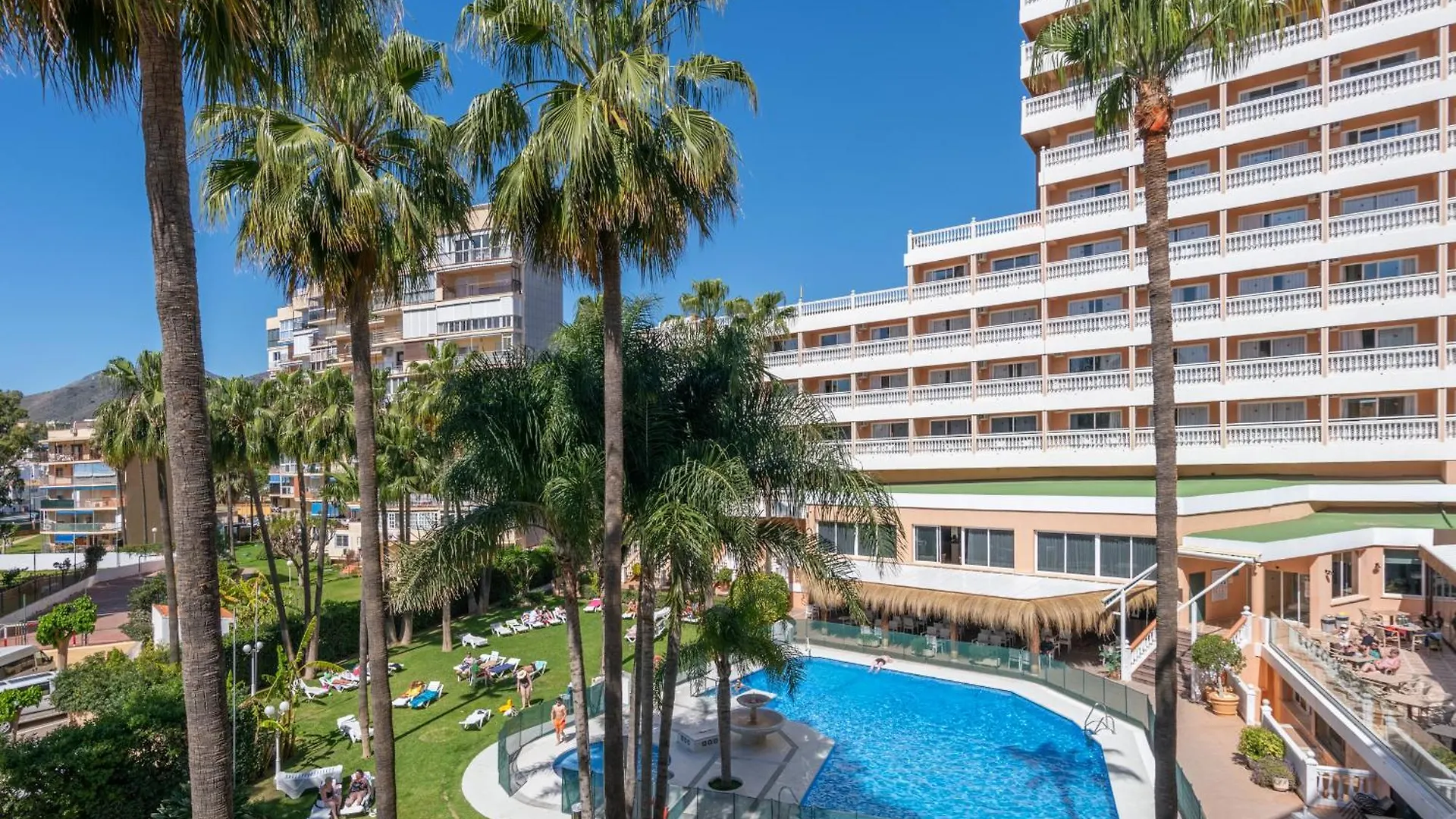 Hotel Parasol By Dorobe Torremolinos