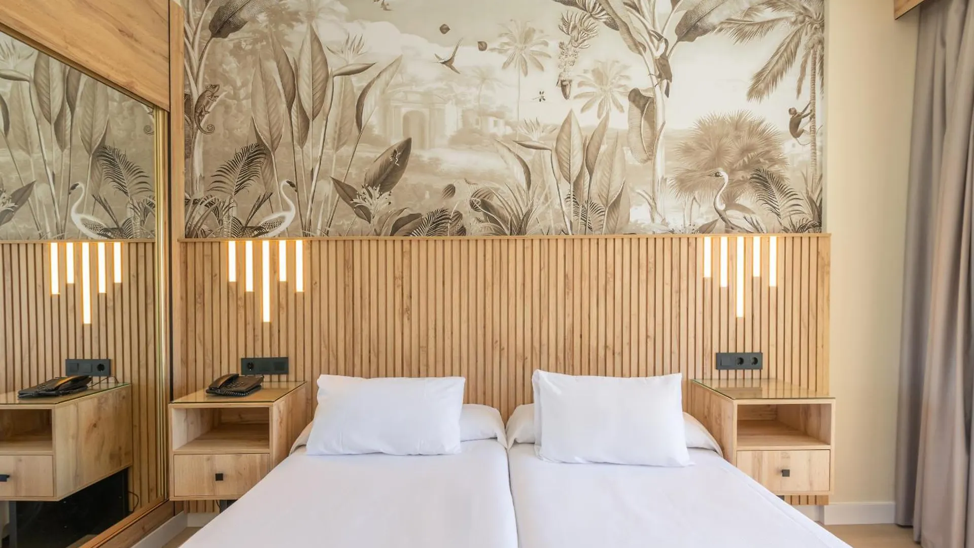 Hotel Parasol By Dorobe Torremolinos Spain