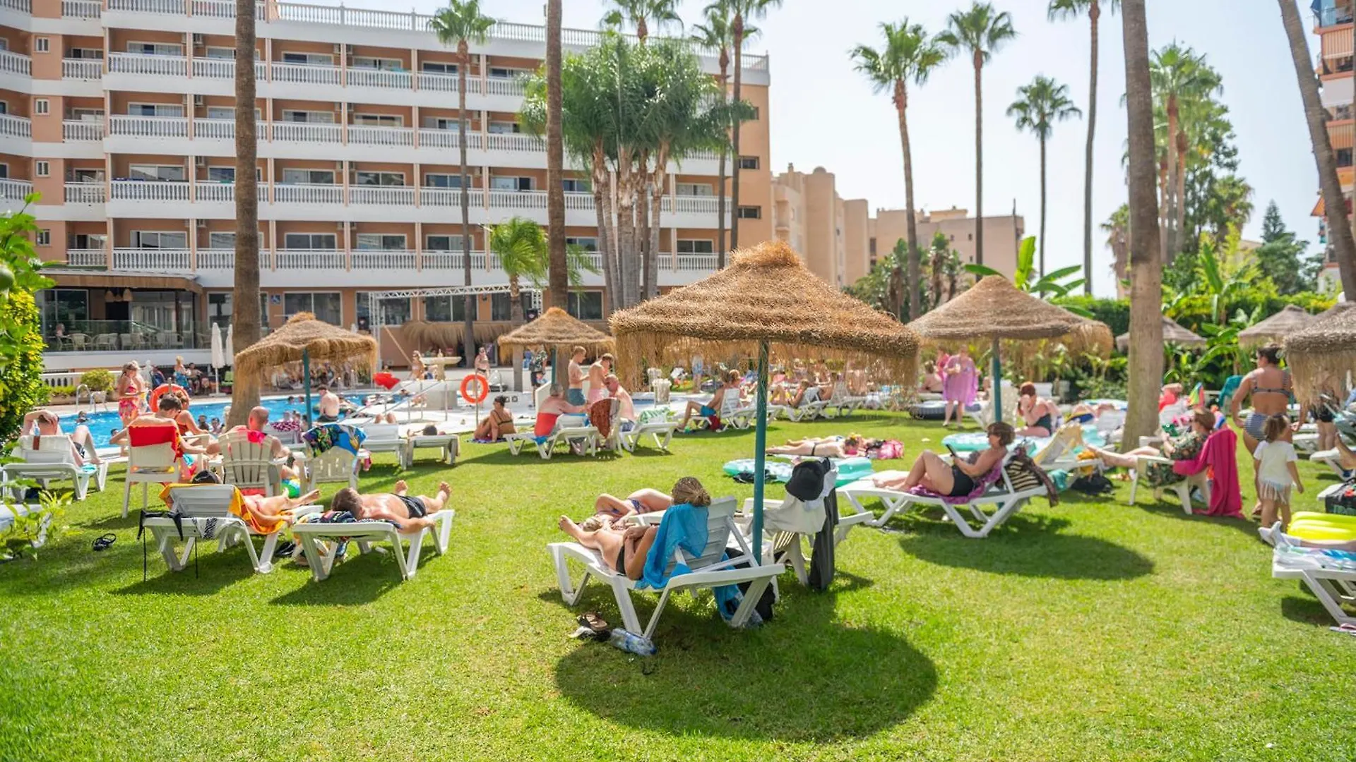 Hotel Parasol By Dorobe Torremolinos