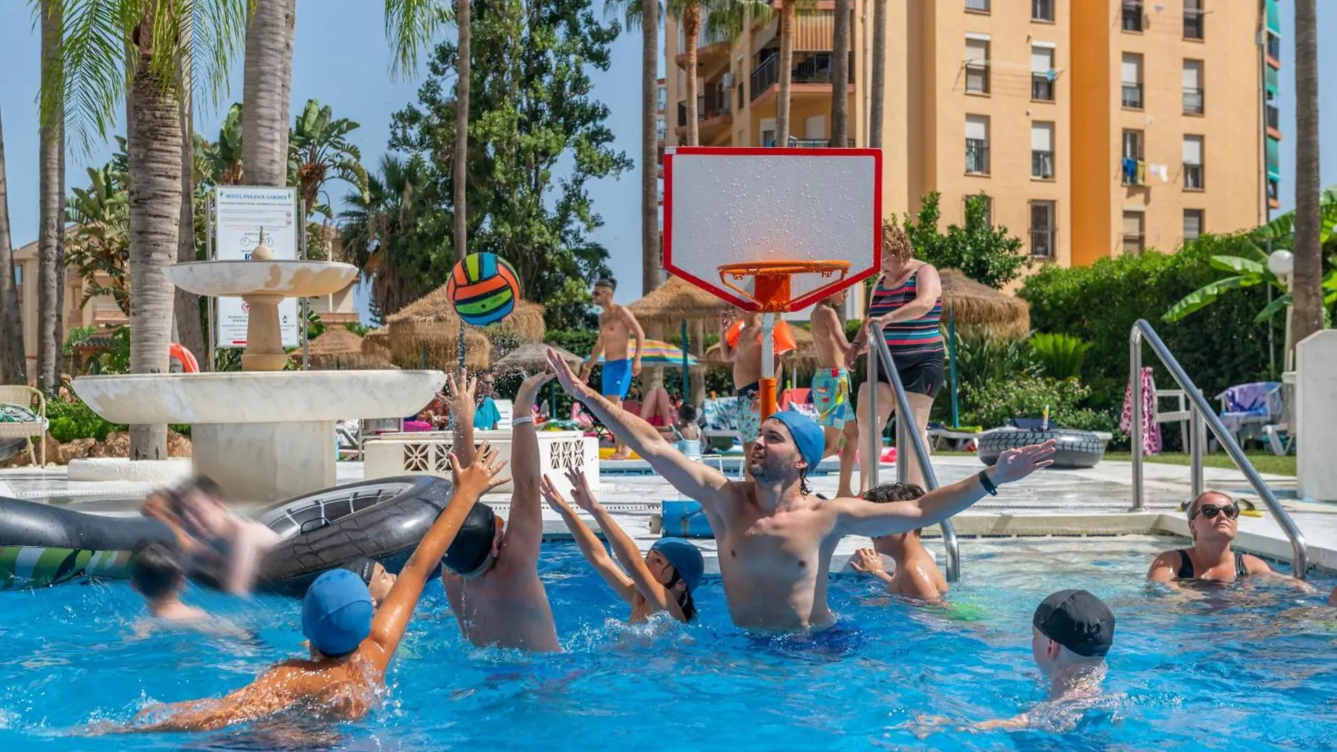Hotel Parasol By Dorobe Torremolinos Spanje